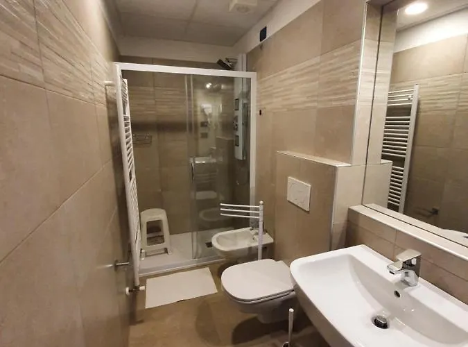 Azalea & Domo 5 Apartment Baveno