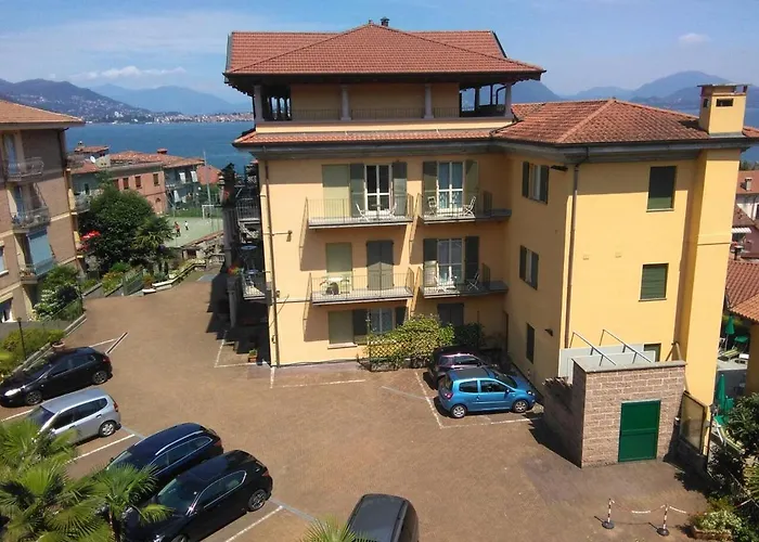 Azalea & Domo 5 Baveno