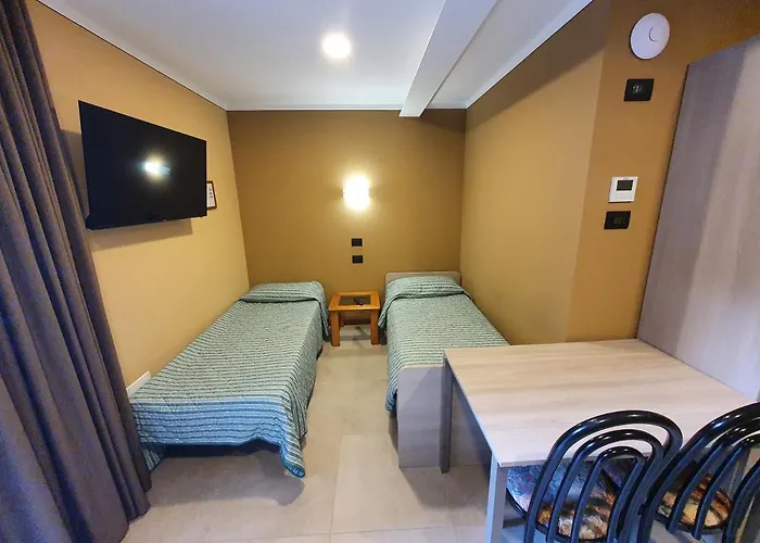 Azalea & Domo 5 Apartment Baveno